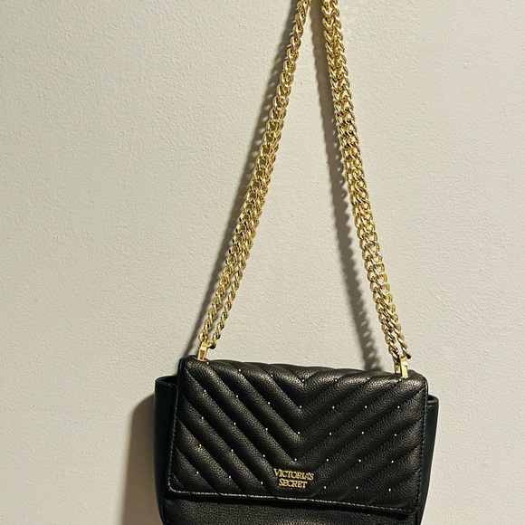 Victoria's Secret Black Quilted Shoulder Bag - Picture 7 of 9